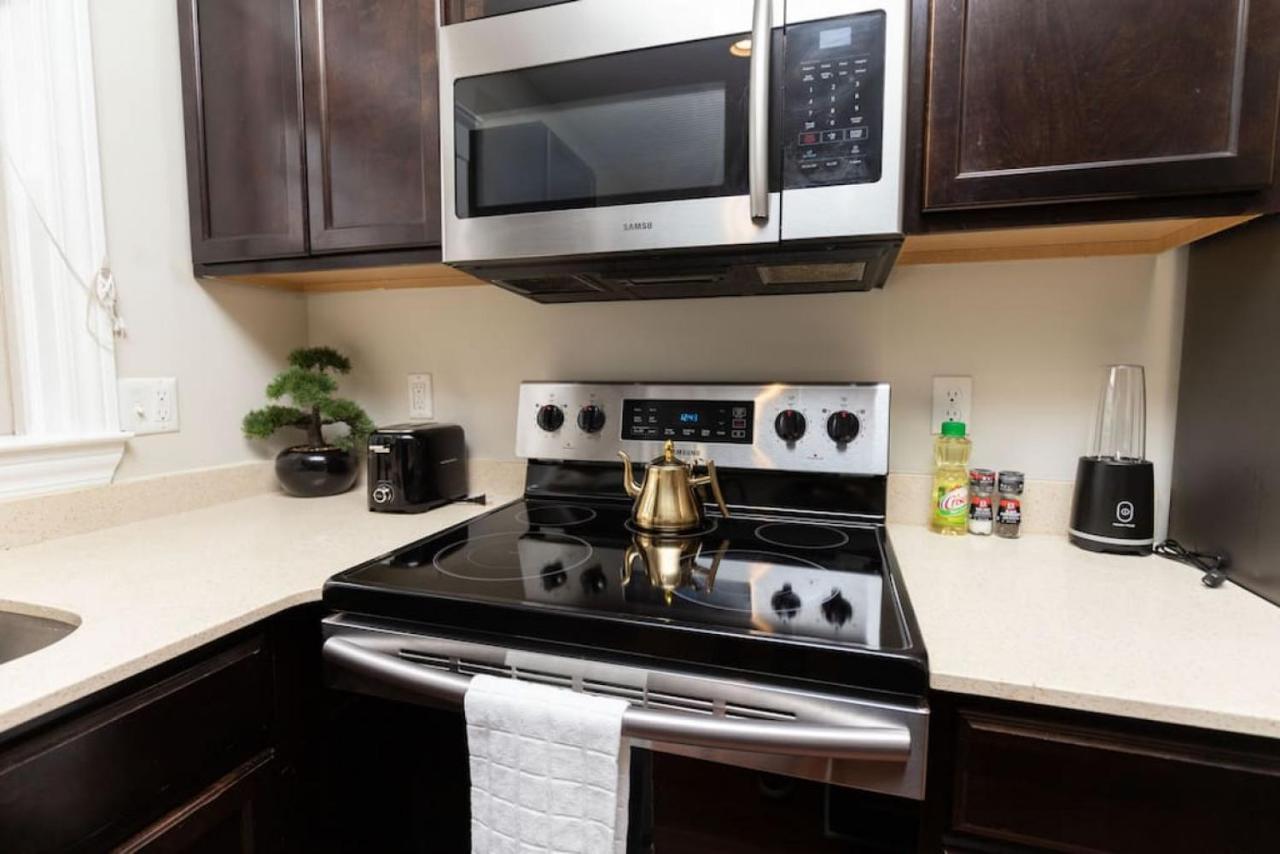 Your Cozy One Bedroom Midtown